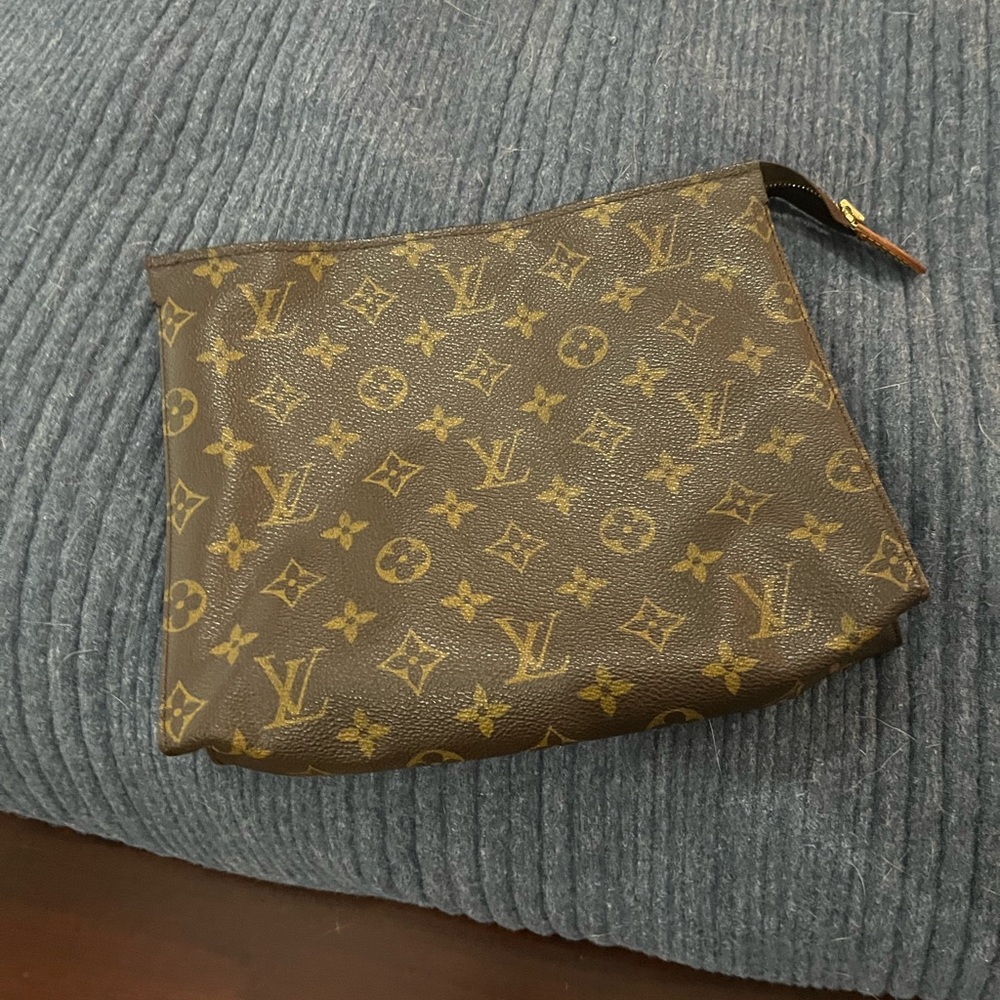 Louis Vuitton pouch